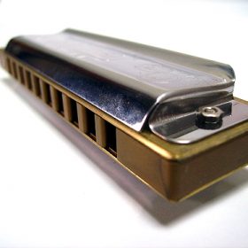 DIGITAL CAMERA