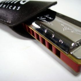 DIGITAL CAMERA